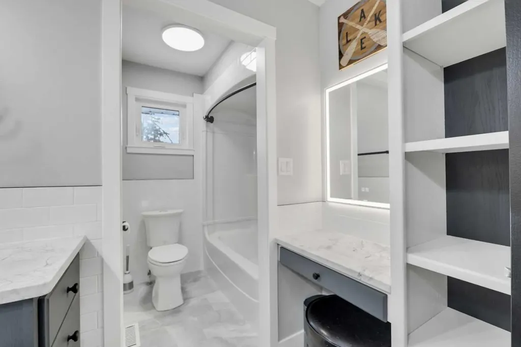 2 Grand Avenue Norglenwold AB T4S 1S5