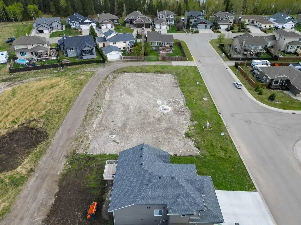 220 12 Avenue NE Sundre AB T0M1X0
