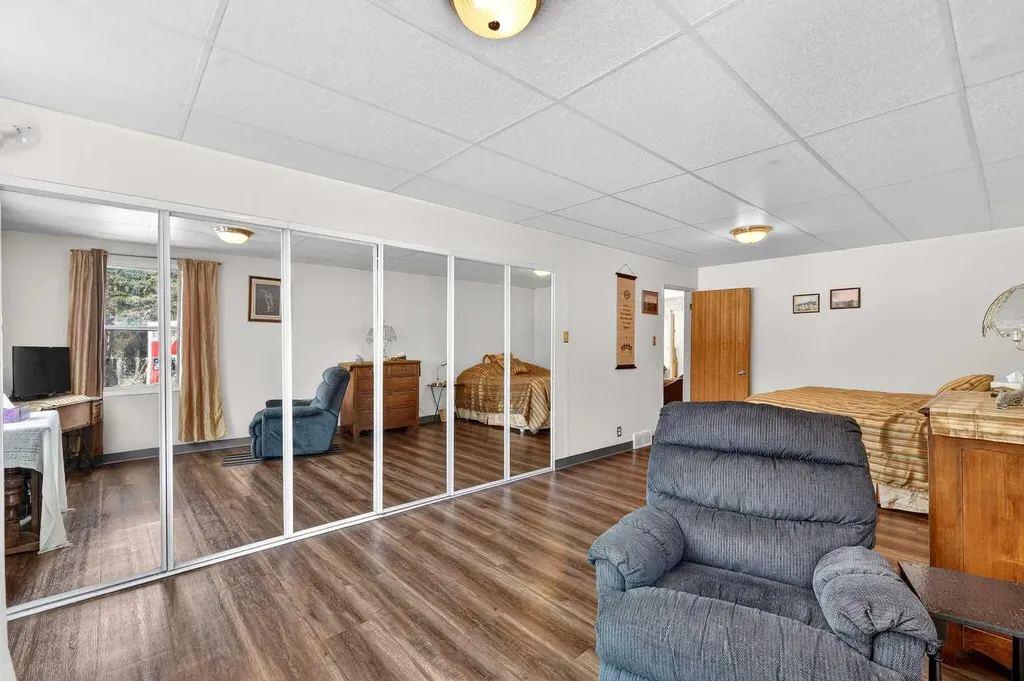 33235 Range Road 64 Rural Mountain View County AB T0M 1X0