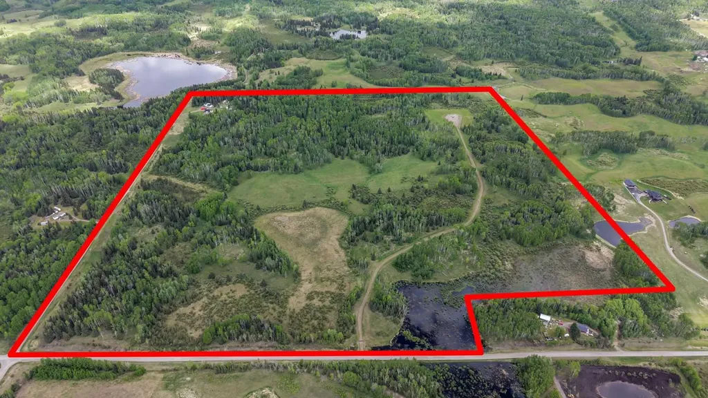 33235 Range Road 64 Rural Mountain View County AB T0M 1X0