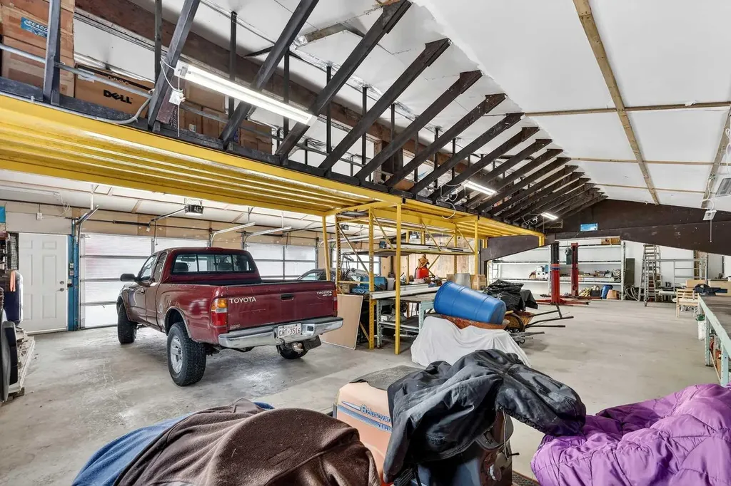 33235 Range Road 64 Rural Mountain View County AB T0M 1X0