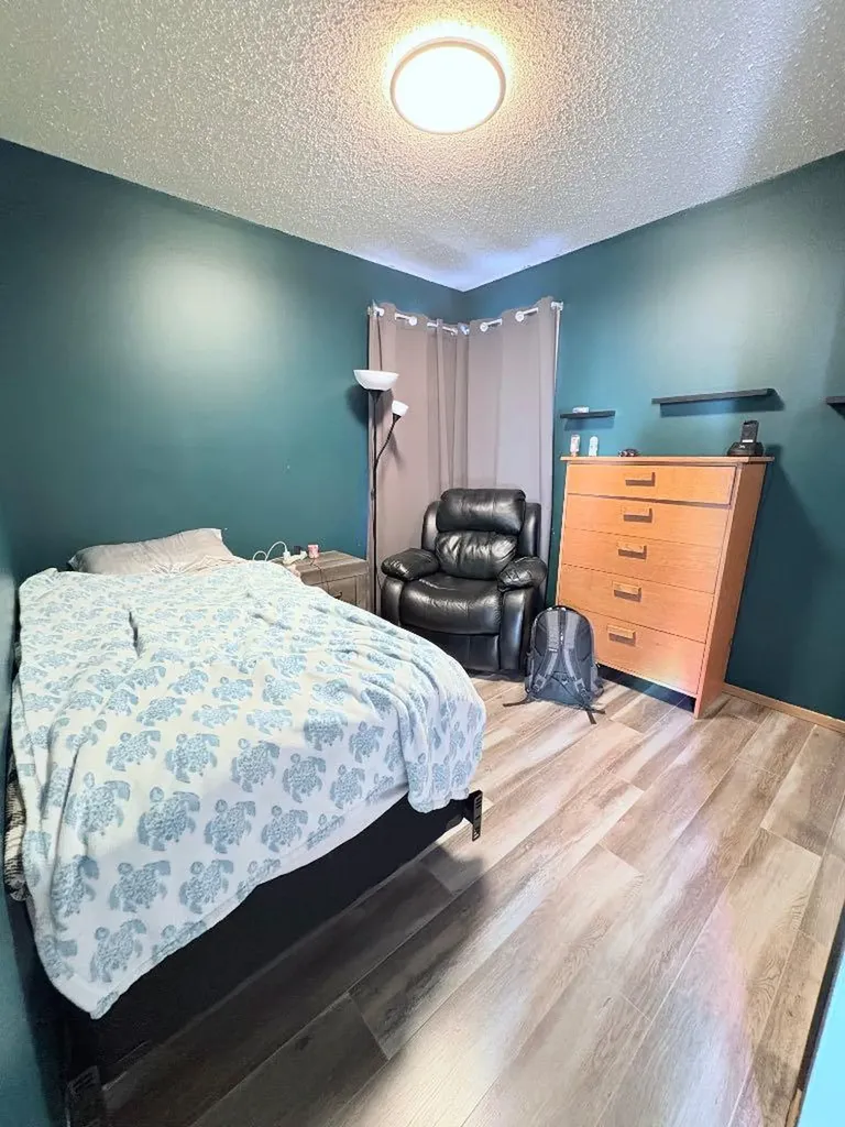413 2 Avenue E Oyen AB T0J2J0