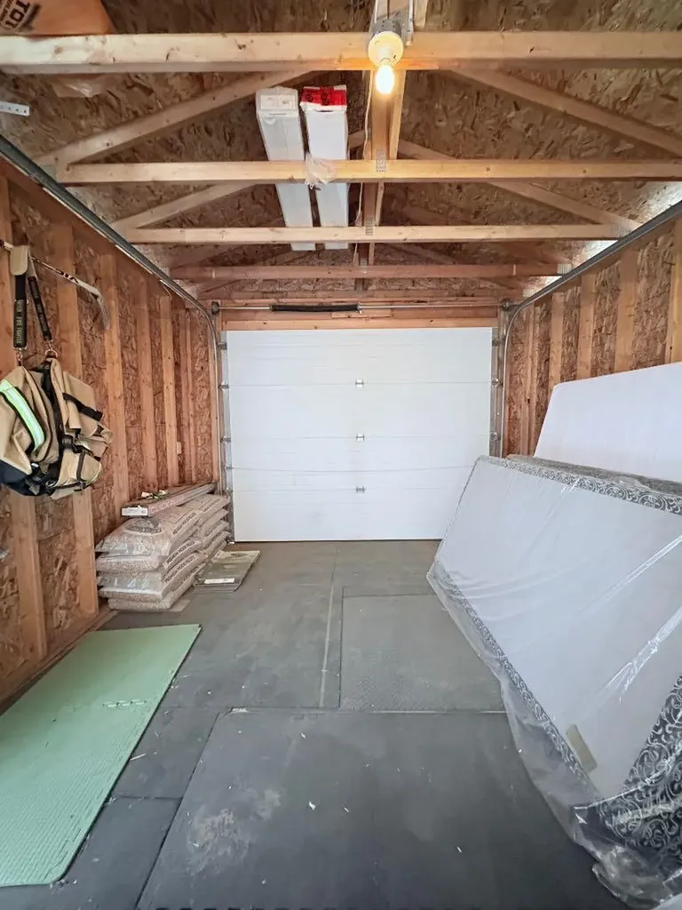 413 2 Avenue E Oyen AB T0J2J0