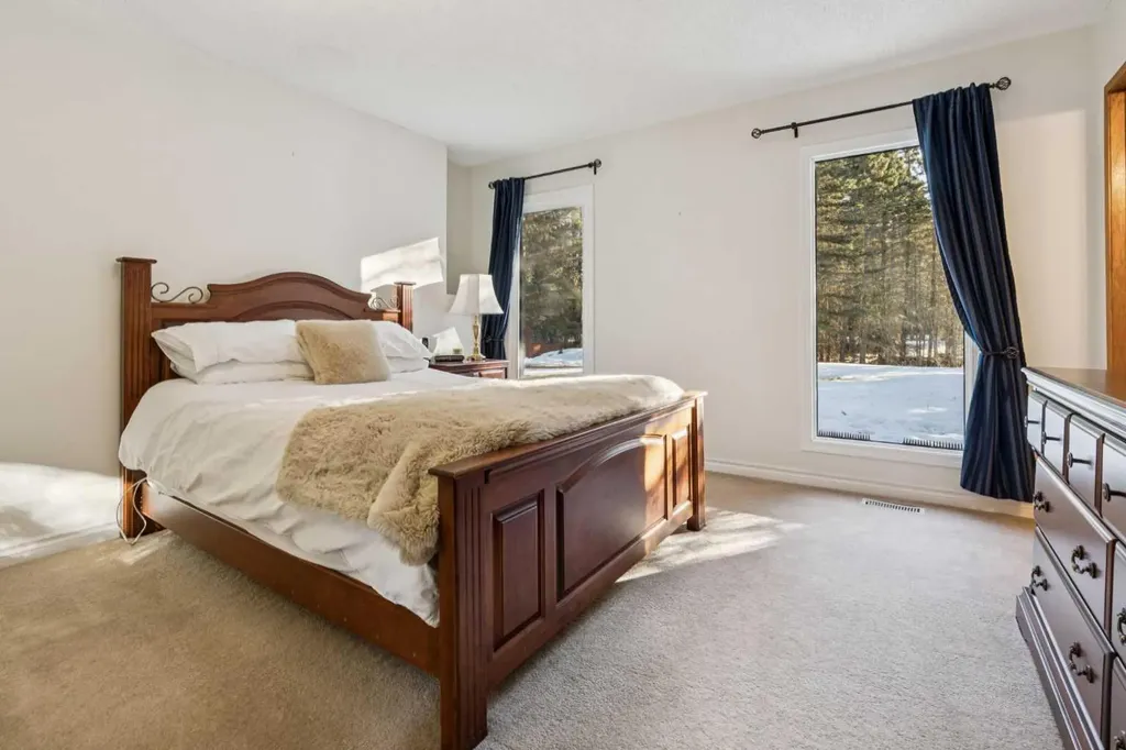 28 Wolf Drive Rural Rocky View County AB T3Z 1A3
