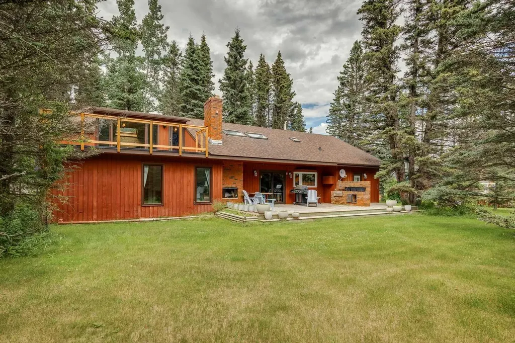28 Wolf Drive Rural Rocky View County AB T3Z 1A3