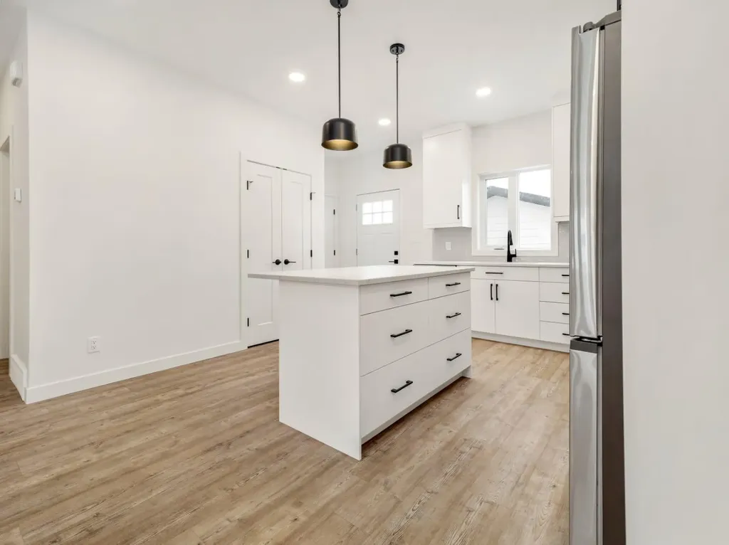 359 9 Street Fort Macleod AB T0L 0Z0