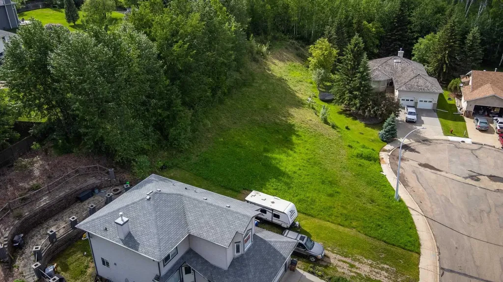 4205 Hees Court Athabasca AB T9S1J3