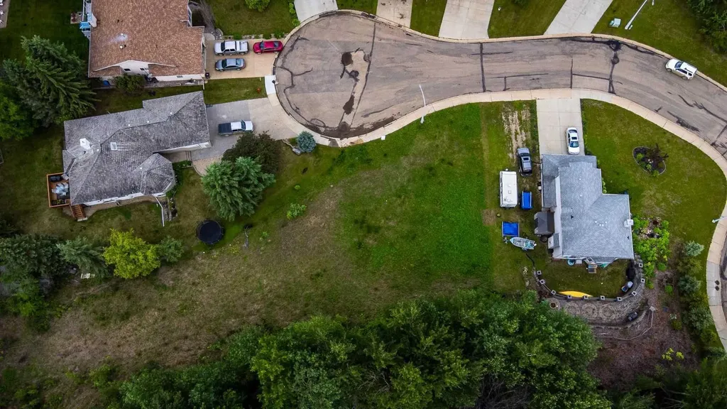 4205 Hees Court Athabasca AB T9S1J3