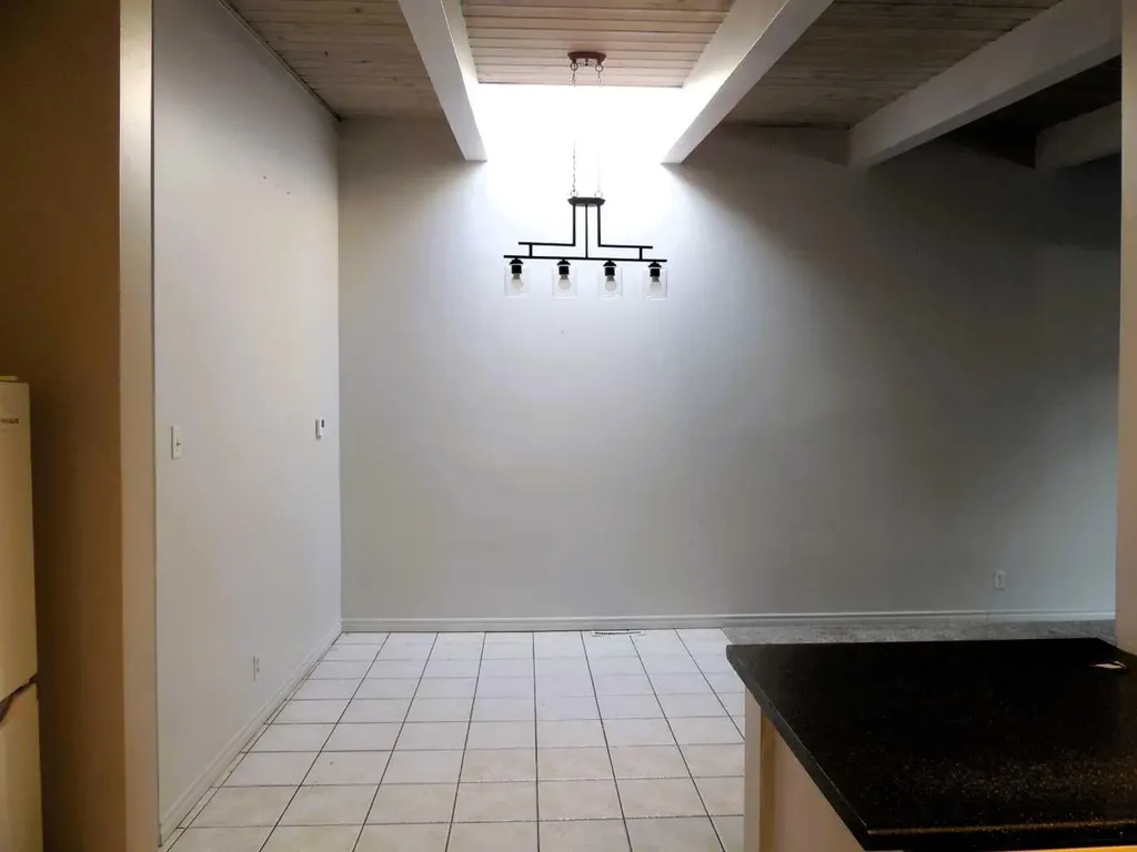2713 Canmore Road NW Calgary AB T2M 4J6
