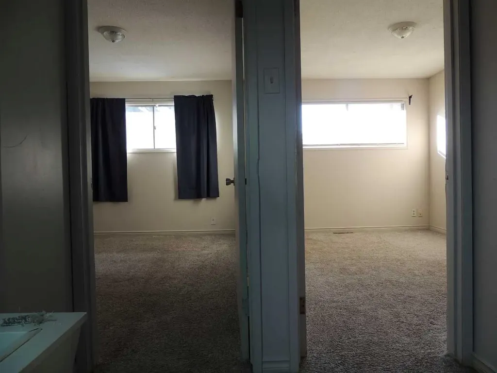 2713 Canmore Road NW Calgary AB T2M 4J6