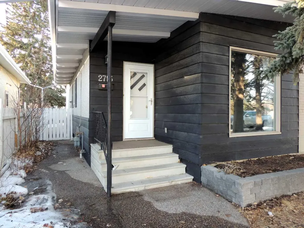 2713 Canmore Road NW Calgary AB T2M 4J6