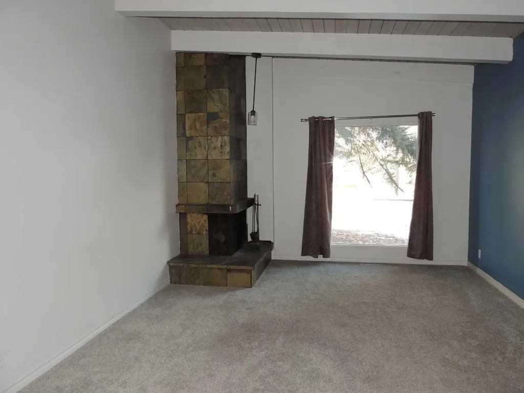 2713 Canmore Road NW Calgary AB T2M 4J6