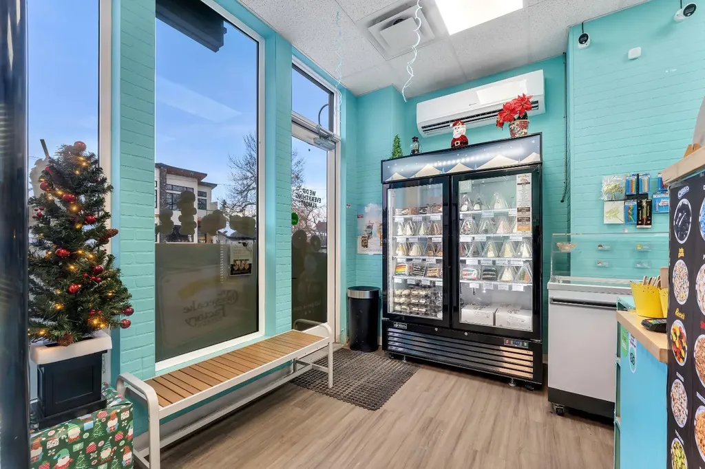1829 33 Avenue SW Calgary AB T2T1Z1
