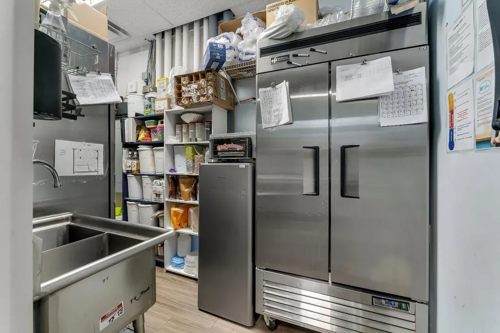 1829 33 Avenue SW Calgary AB T2T1Z1