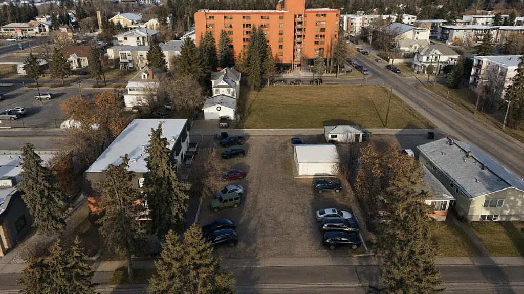4808, 4812, 4814 53 Street Red Deer AB T4N 2E8