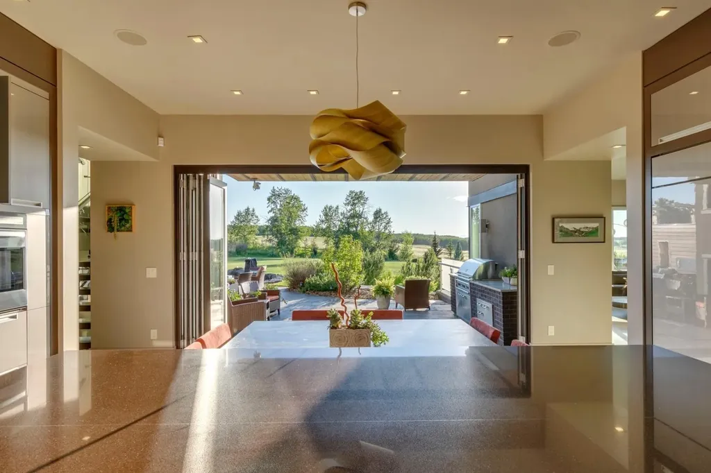 218 Grizzly Rise Rural Rocky View County AB T4C 0B5