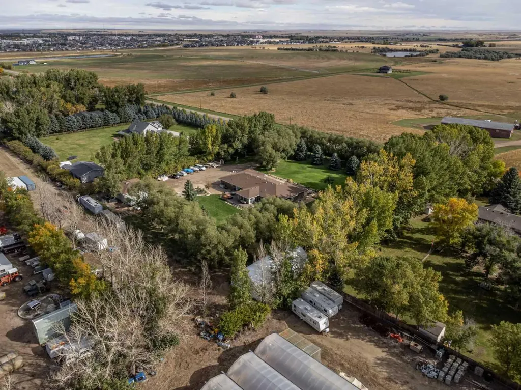 12112A Range Road 55 Rural Cypress County AB T1B 0A3