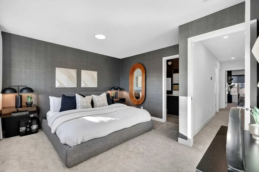 47 Heartwood Villas SE Calgary AB T3S 0R6