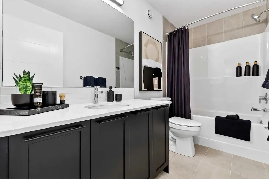 47 Heartwood Villas SE Calgary AB T3S 0R6