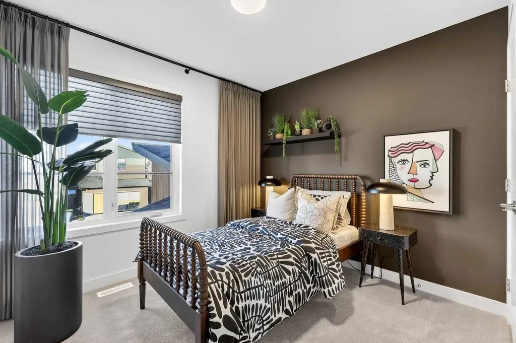 47 Heartwood Villas SE Calgary AB T3S 0R6