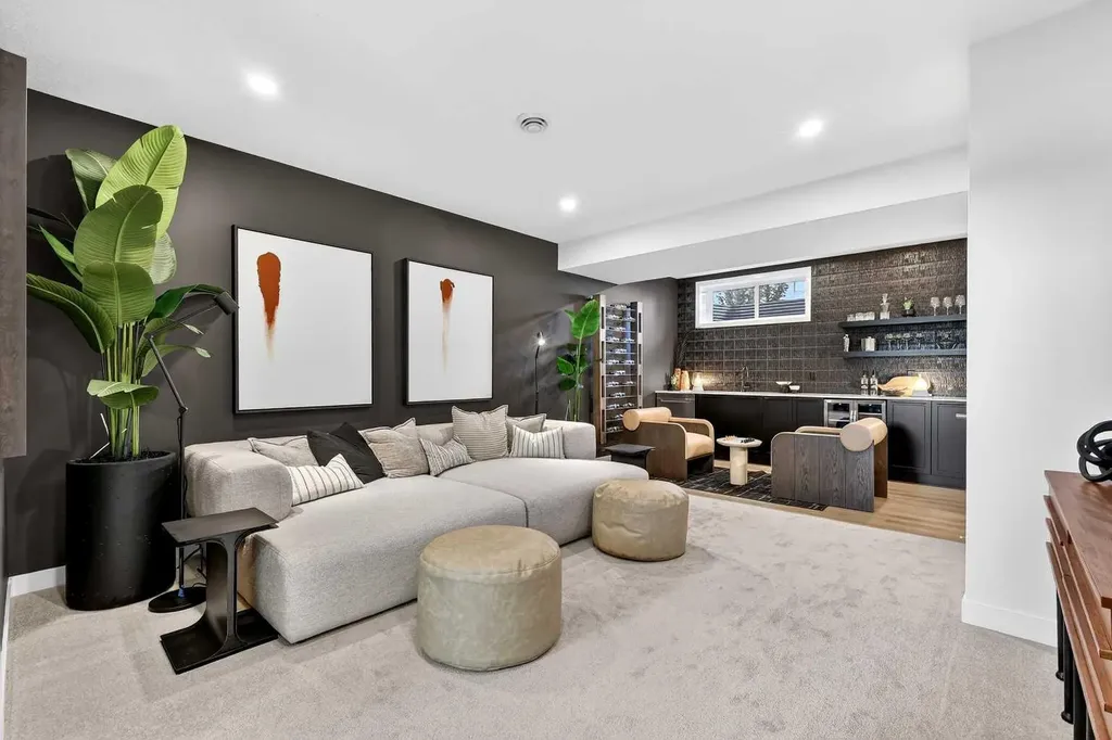 47 Heartwood Villas SE Calgary AB T3S 0R6