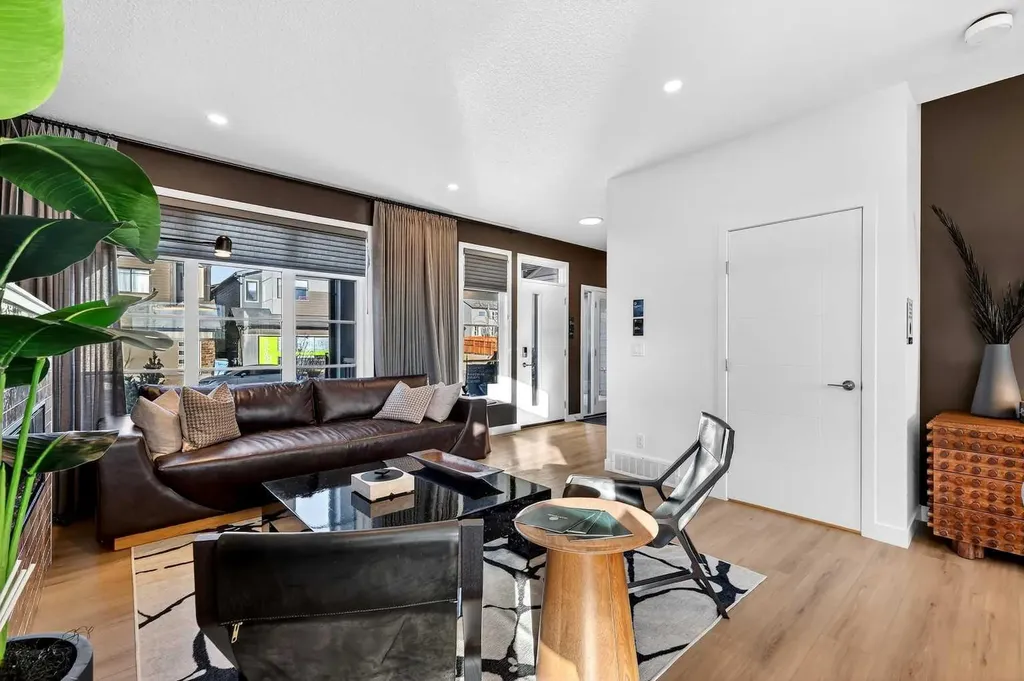 47 Heartwood Villas SE Calgary AB T3S 0R6