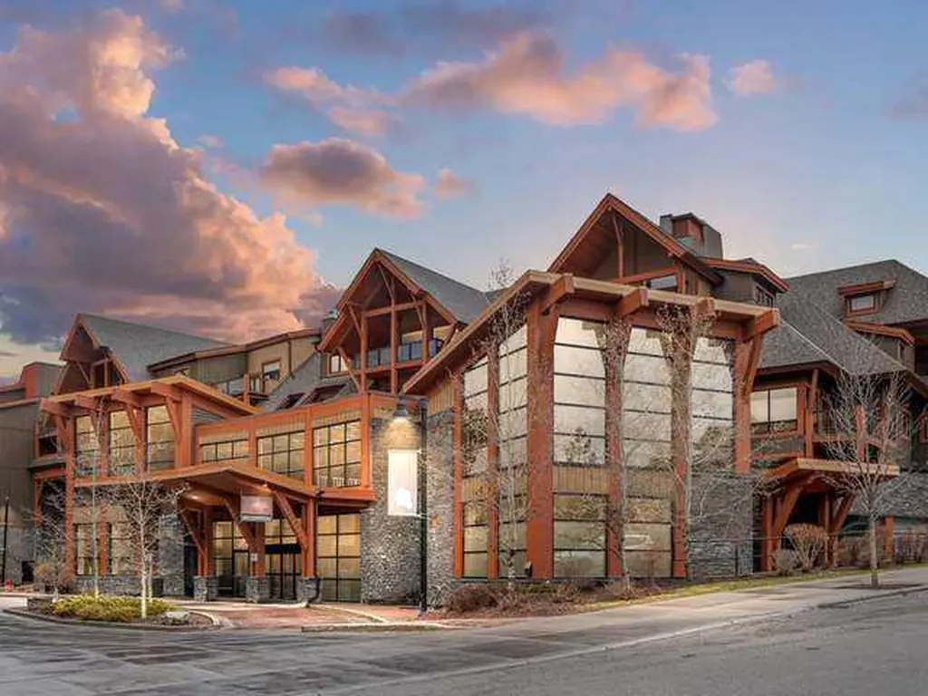 173 Kananaskis Way Canmore AB T1W 0A3