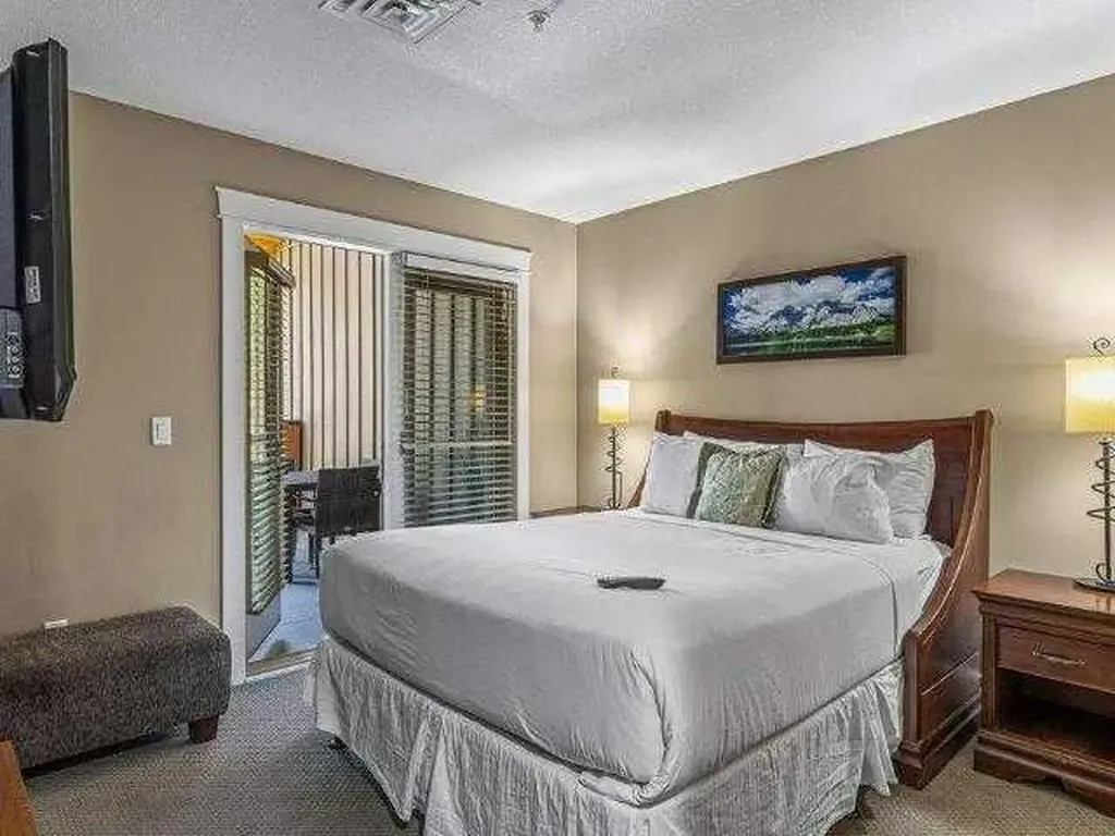 173 Kananaskis Way Canmore AB T1W 0A3