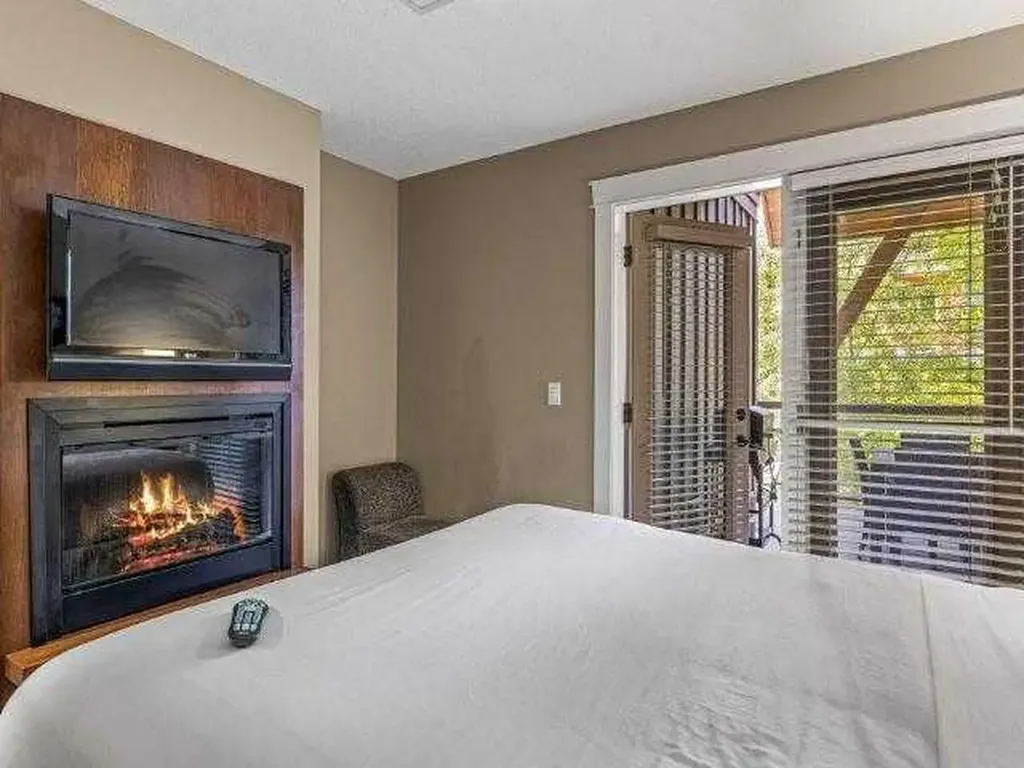 173 Kananaskis Way Canmore AB T1W 0A3