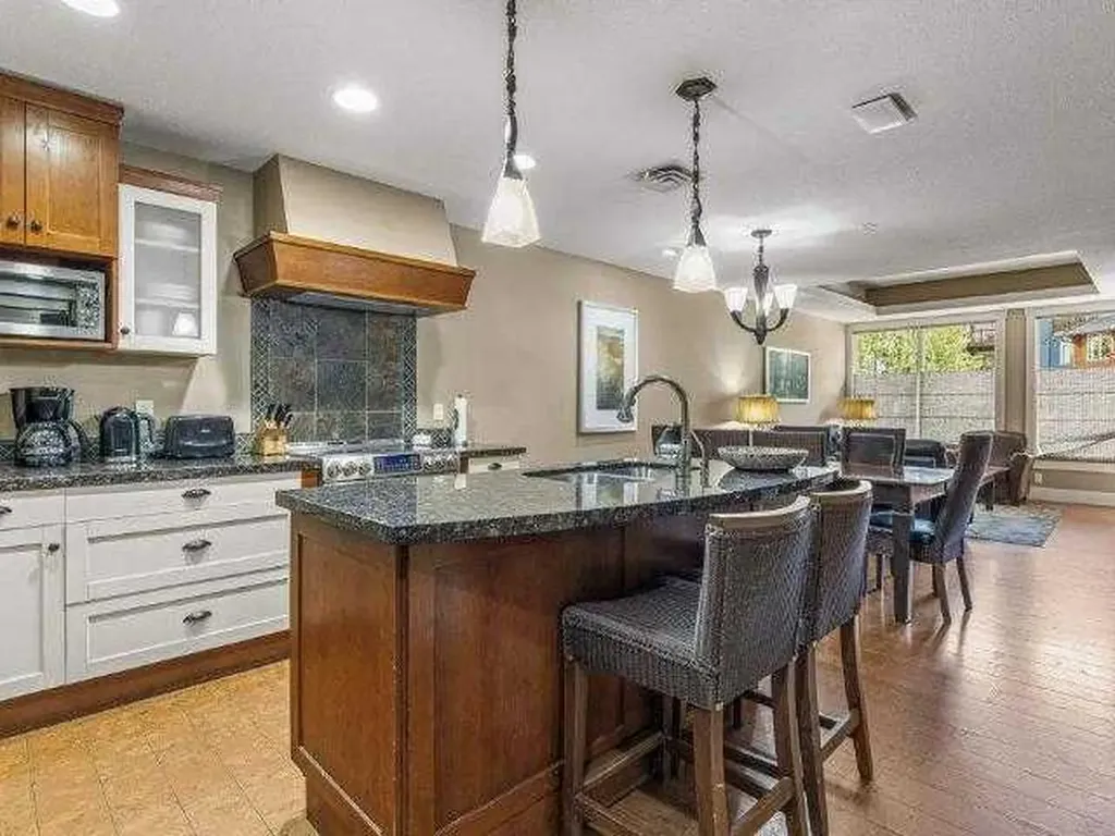 173 Kananaskis Way Canmore AB T1W 0A3