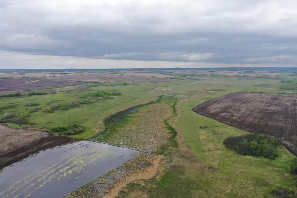 121048 Twp Road 555 Brosseau AB T0B 0P0