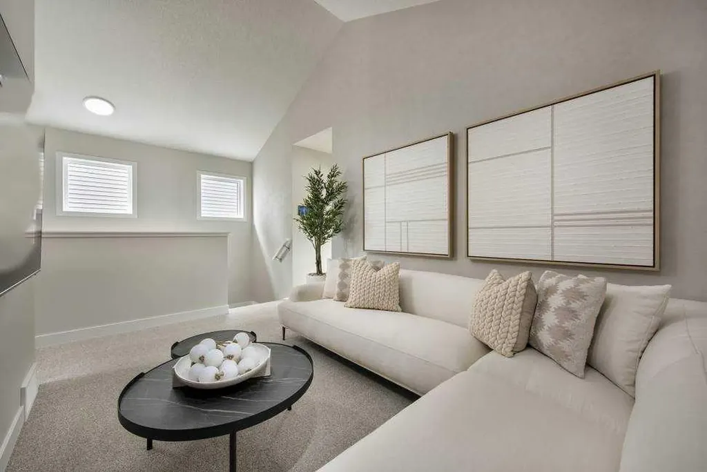 7079 Rangeview Avenue SE Calgary AB T3S 0R1