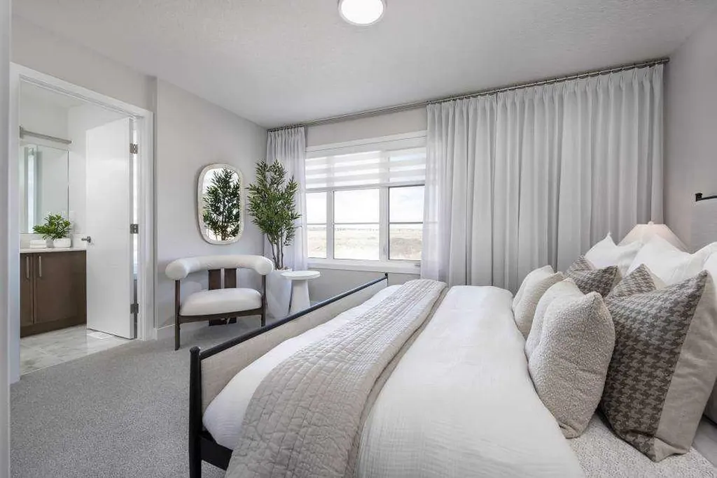 7079 Rangeview Avenue SE Calgary AB T3S 0R1