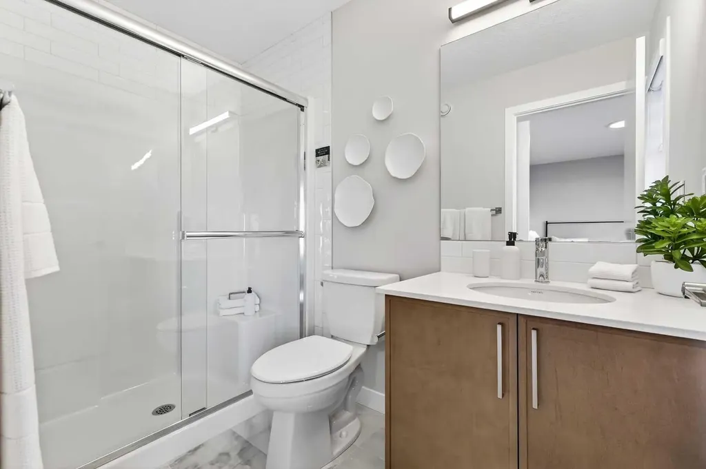 7079 Rangeview Avenue SE Calgary AB T3S 0R1