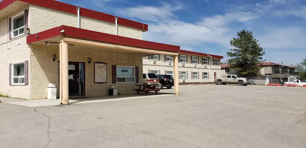 4830 4 Avenue Edson AB T7E 1T9