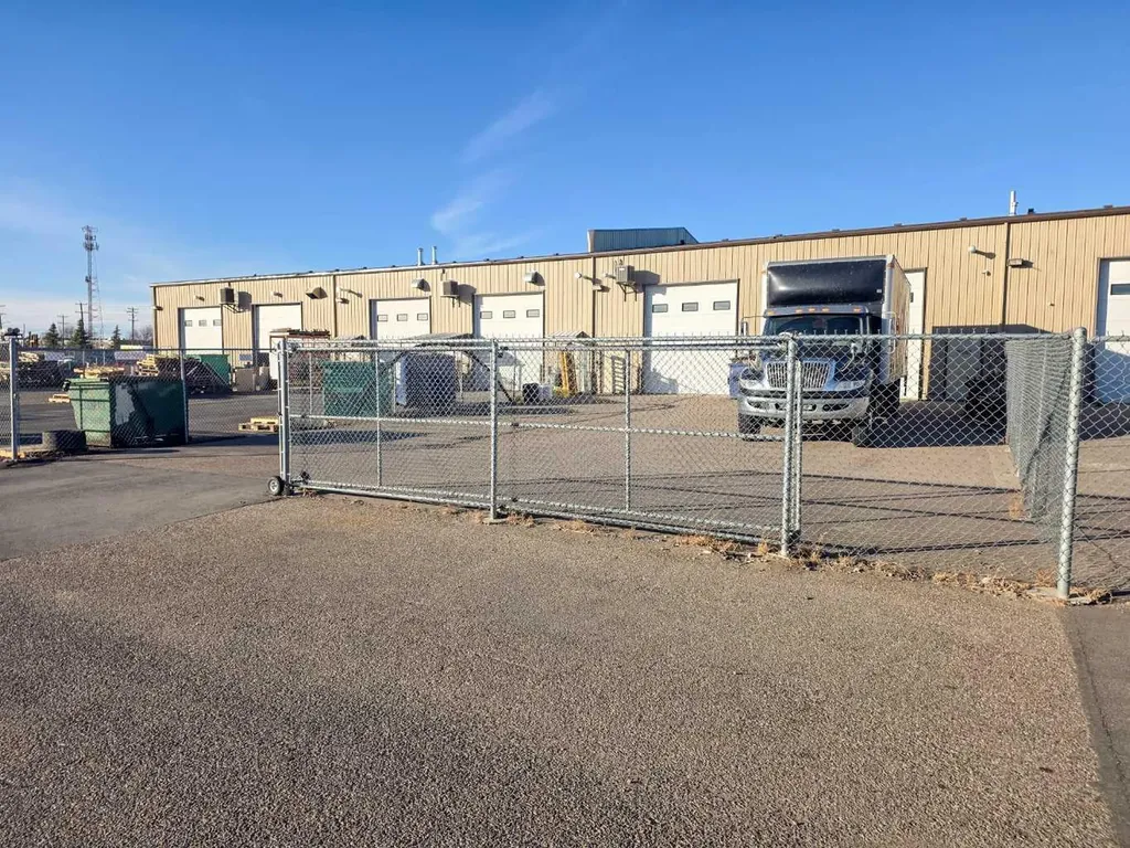 4002 9 Avenue N Lethbridge AB T1H 6T8