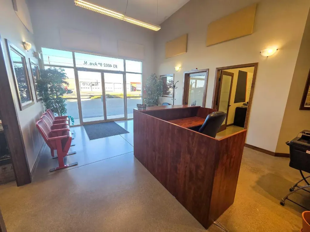 4002 9 Avenue N Lethbridge AB T1H 6T8