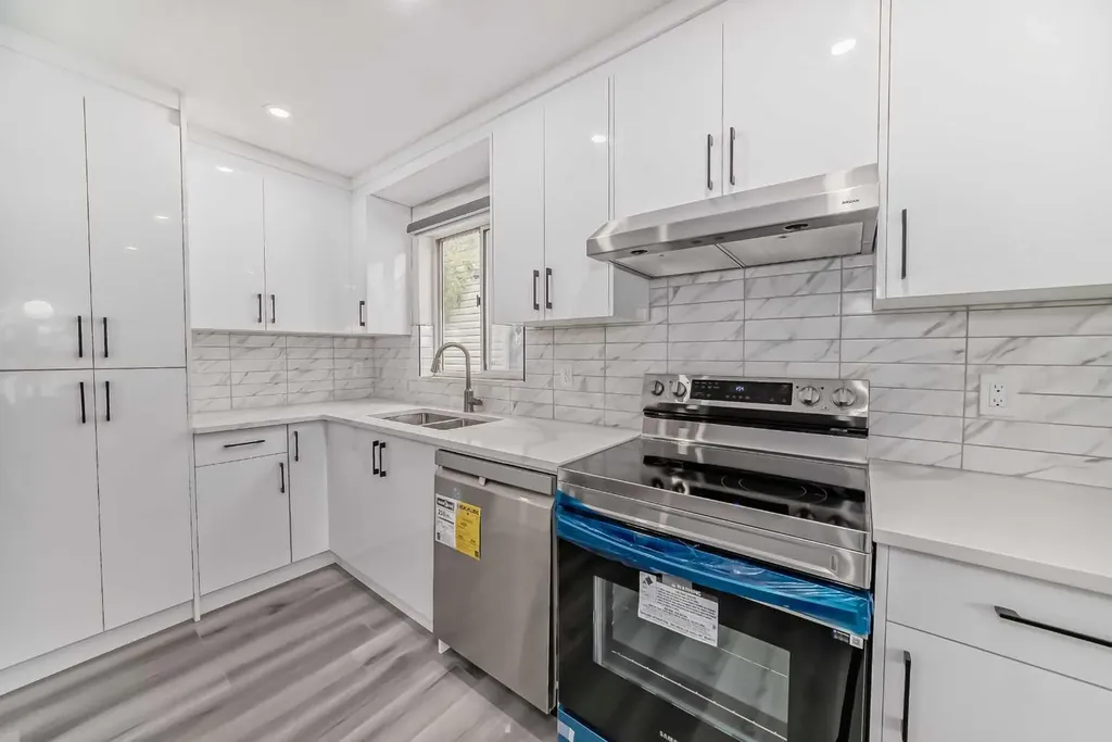 110 Falmere Way NE Calgary AB T3J 2Y4