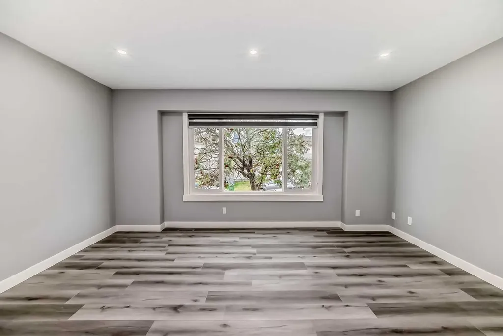110 Falmere Way NE Calgary AB T3J 2Y4