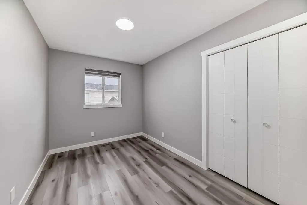 110 Falmere Way NE Calgary AB T3J 2Y4