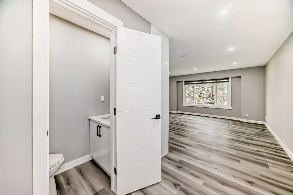 110 Falmere Way NE Calgary AB T3J 2Y4