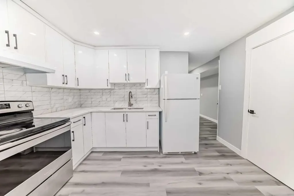 110 Falmere Way NE Calgary AB T3J 2Y4
