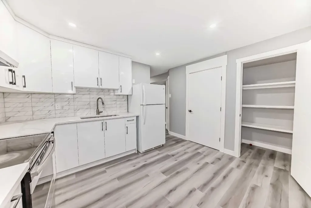 110 Falmere Way NE Calgary AB T3J 2Y4