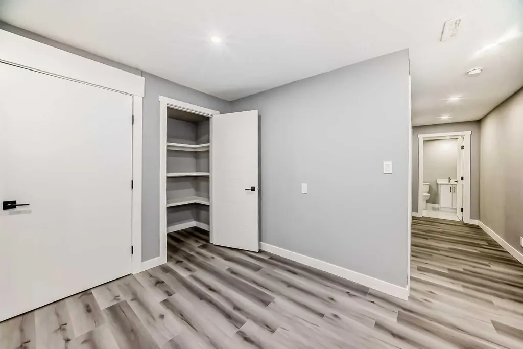 110 Falmere Way NE Calgary AB T3J 2Y4