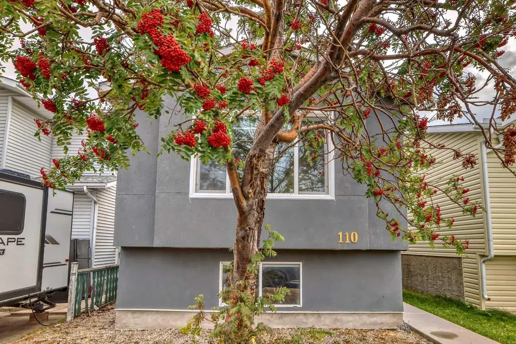 110 Falmere Way NE Calgary AB T3J 2Y4