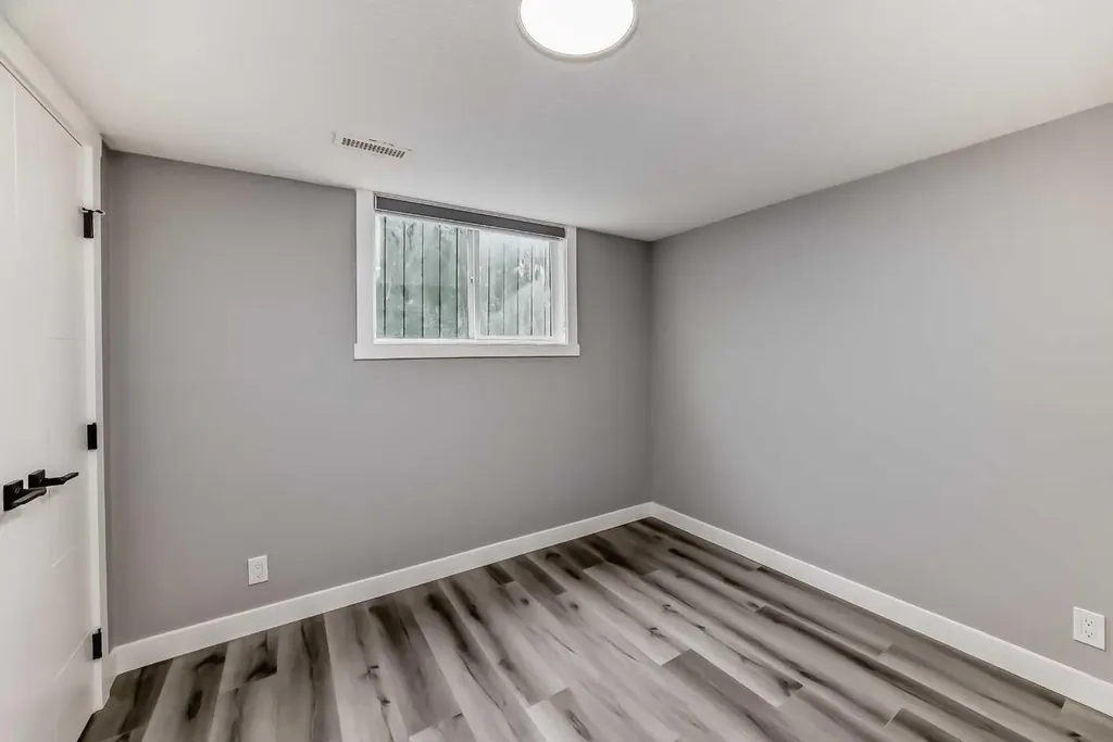 110 Falmere Way NE Calgary AB T3J 2Y4