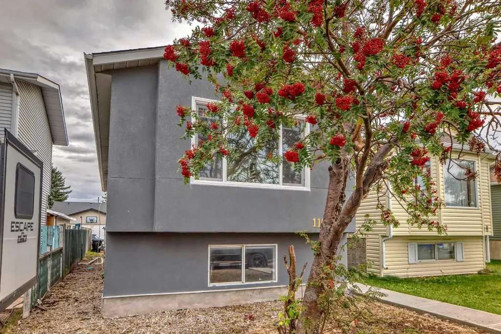 110 Falmere Way NE Calgary AB T3J 2Y4