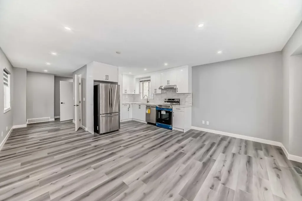 110 Falmere Way NE Calgary AB T3J 2Y4