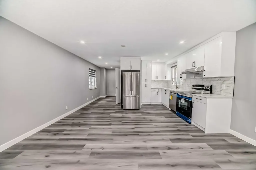 110 Falmere Way NE Calgary AB T3J 2Y4