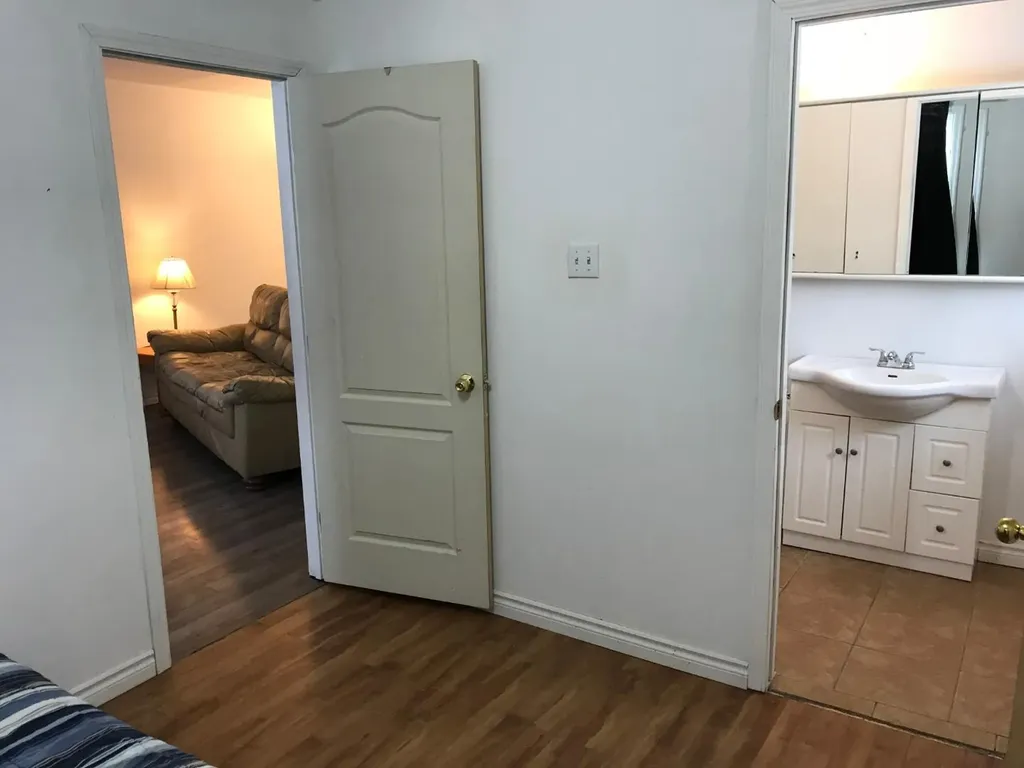 4725 5 Avenue Edson AB T7E 1C6